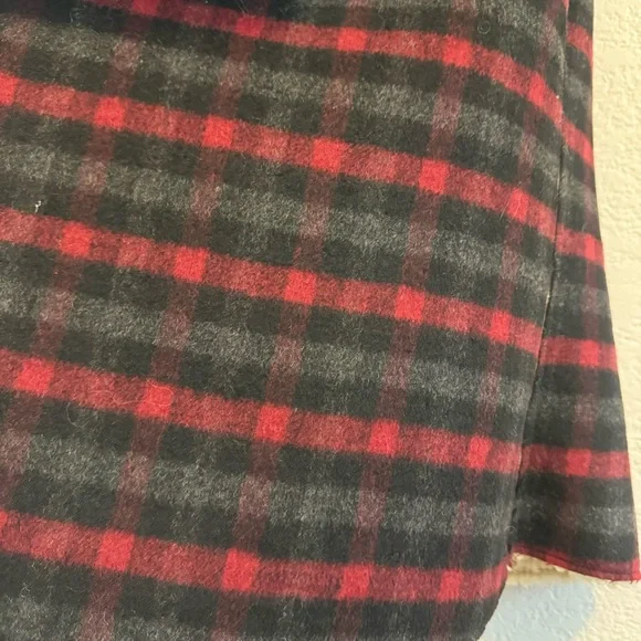 RUYI Fly Away Chambray Plaid Print Vest Faux Fur (O/S) - Picture 4 of 13